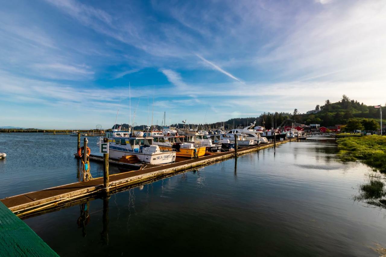 At The Helm Hotel Ilwaco Dış mekan fotoğraf